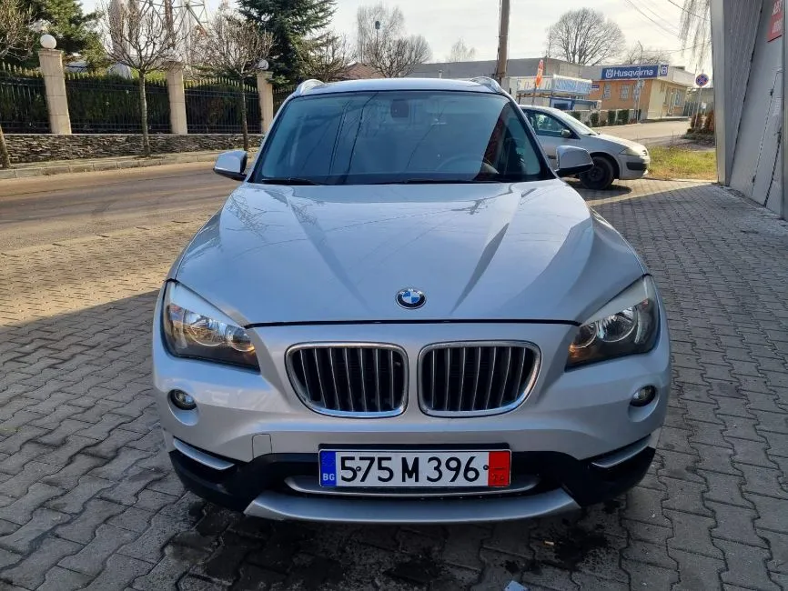 BMW X1 Image 1