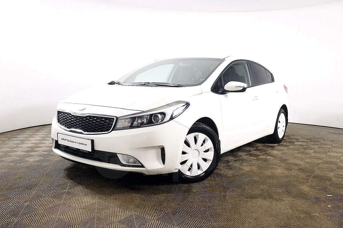 Kia Cerato Image 1