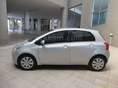 Toyota Yaris 1.3 Sol