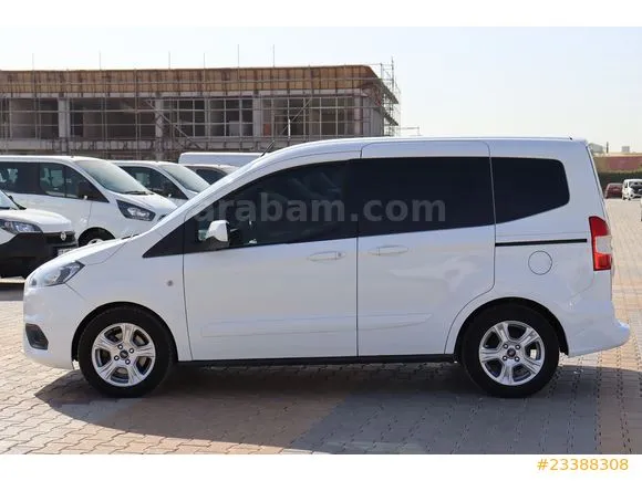 Ford Tourneo Courier 1.5 TDCi Delux Image 2