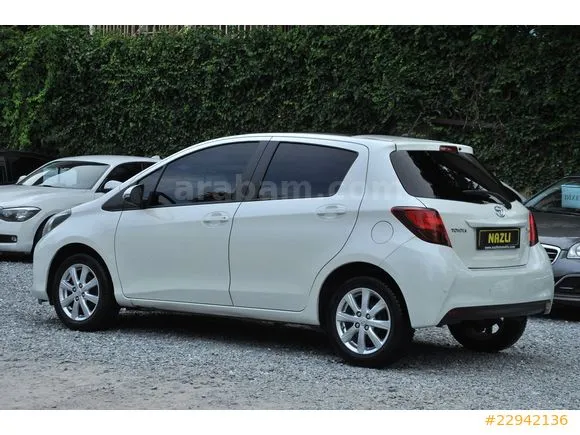 Toyota Yaris 1.33 Fun Special Skypack Image 2